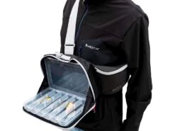 Westin W3 Street Sling Grey/blackeen Grote Tas Om Alles Netjes Op Te Bergen Materiaal: 660D/210D Diamantpatroon Polyester Met Coating Voorzien Van 5 Dozen Van 35 X 22 X 5 Cm Waterdichte Materialen Bovenste Compartiment Met 2 Verstelbare Verdeelschotten Speciale 5 Westin W3 Street Sling Grey/blackeen Grote Tas Om Alles Netjes Op Te Bergen Materiaal: 660D/210D Diamantpatroon Polyester Met Coating Voorzien Van 5 Dozen Van 35 X 22 X 5 Cm Waterdichte Materialen Bovenste Compartiment Met 2 Verstelbare Verdeelschotten Speciale -Hareco Hengelsport Winkel westin w3 street sling grey blackeen grote tas om 2